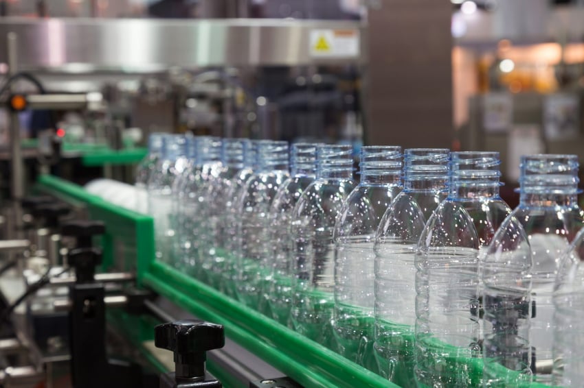 Leak testing empty plastic containers